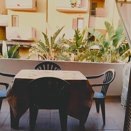 Marina Di Guest شقة